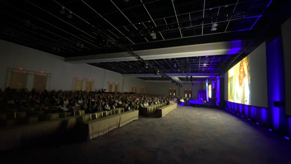 Cloud9MediaLDN's tweet photo. Great to see our #FICOWorld23 film go out to over 1500 people today! 👏
"I get chills every time I see that video" - @FICO CMO @BehlNikhil
#fico #ficoworld #conference #fintech #innovation #event #eventfilm #filmproduction #filmforbusiness #hollywood #florida https://t.co/Vj2xiakPwD