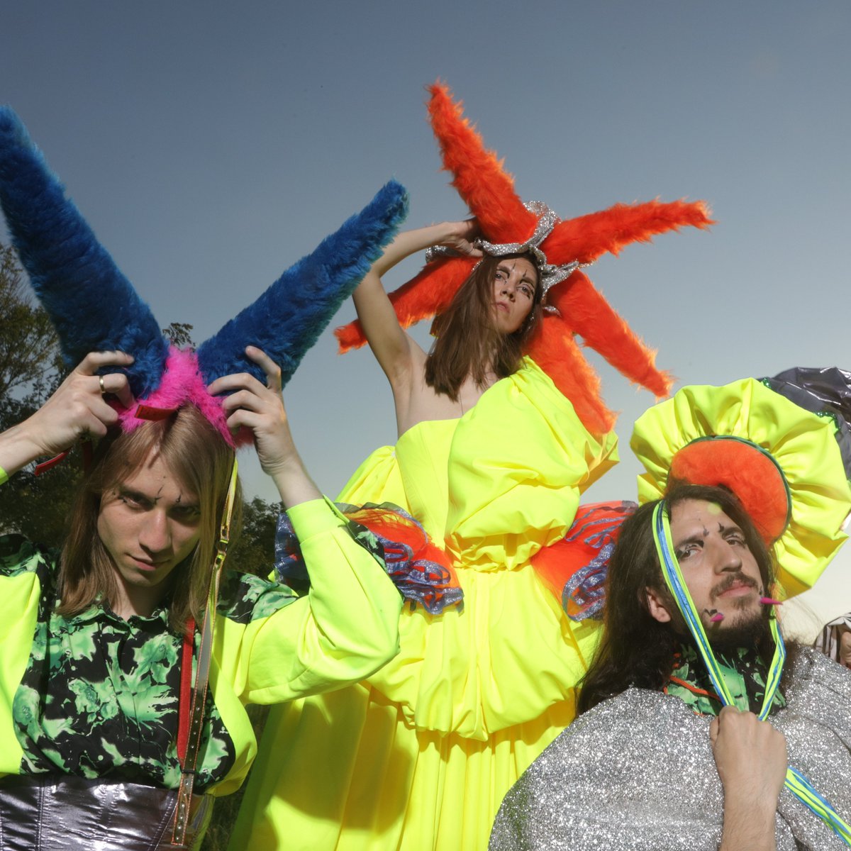 Album cover sneak peek 👀

🥎balans' latest record drops tomorrow everywhere🥎

#independentmusic #postpunk #independentrecordlabel #punk #bunkerpop