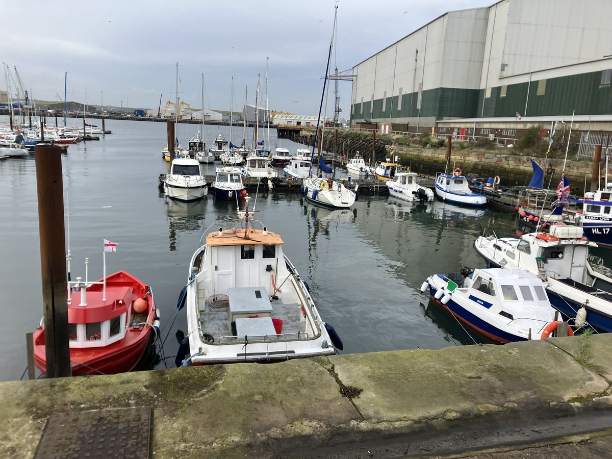 Come and do a PhD with me and Charlotte Hopkins: Developing strategies to improve outcomes in a cluttered seascape: findaphd.com/phds/project/d…