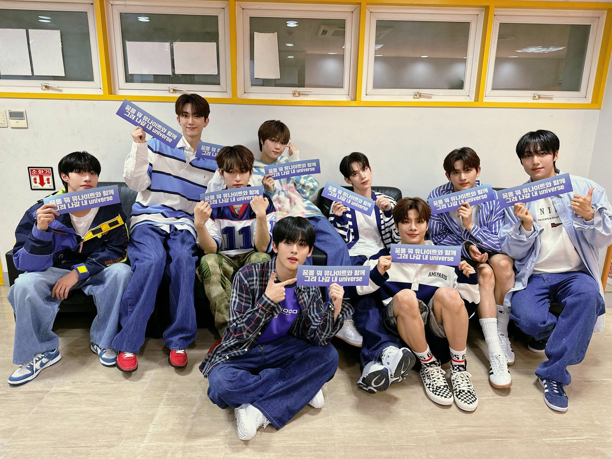 YOUNITE_offcl's tweet photo. [📷]

댄스 동ㅇr己l 유ㄴr○l트 쇼케○l스 무ㄷН 완료!

유니즈💗 다들 즐거우셨나요? 
오늘 함께해 주셔서 감사합니다 😊

앞으로 유나이트의 활동
많이 기대해 주세요! 🌊💙

#YOUNITE #유나이트 
#빛_BIT_Part1 #WATERFALL 
#브랜뉴뮤직 #BRANDNEWMUSIC https://t.co/9Axu14v1GZ
