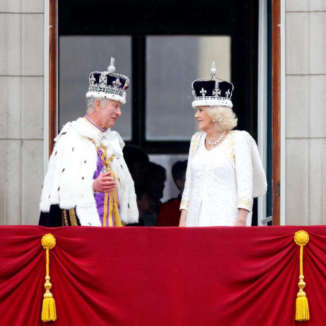 Has anyone else compared these side-by-side?

#KingCharlesCoronation #CamillaParkerBowles #princecharles