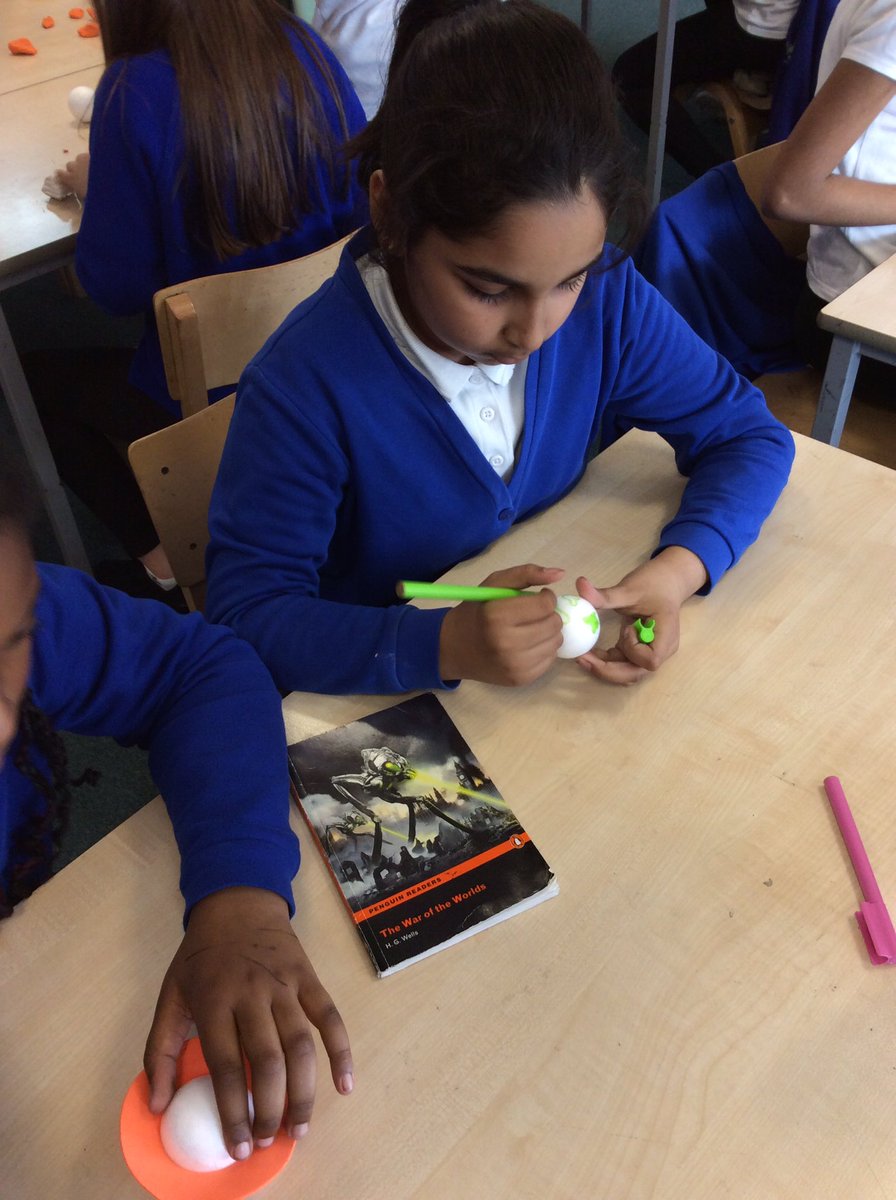 Foxfield Olive tweet media