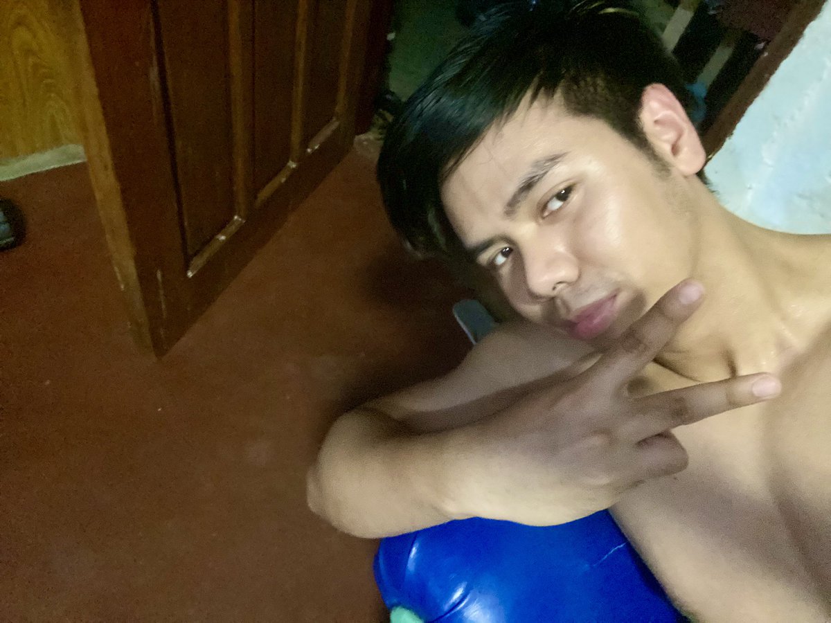 poormond14's tweet photo. Tara na https://t.co/Jn5oY5EYZH