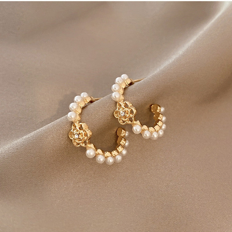 Treat yourself to a new pair of earrings.
shopuntilhappy.com/products/silve…

#jewelryseller #jewelryworld #jewelrymanufacturing #earringandnecklaceset #earringdisplays #earringpiercing #earringhomemade