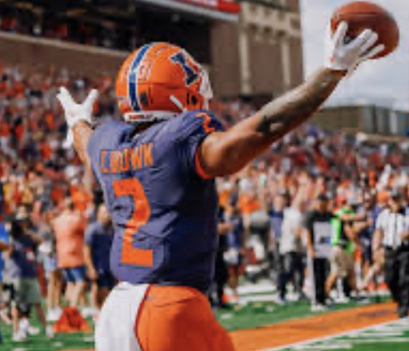 The E would like to thank Coach Discher of <a href="/IlliniFootball/">Illinois Football</a> for stopping by the E today! 🙌🏽