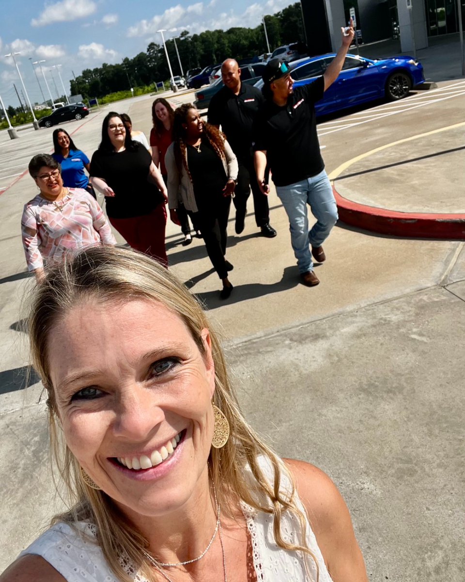 Did you know that today is National Employee Health and Fitness Day!? 💪

The Team Gillman crew is here to encourage you to get your body moving today! 🏃‍♂️

#TeamGillman #FitnessDay #Houston #EmployeeHealth #GroupExercise