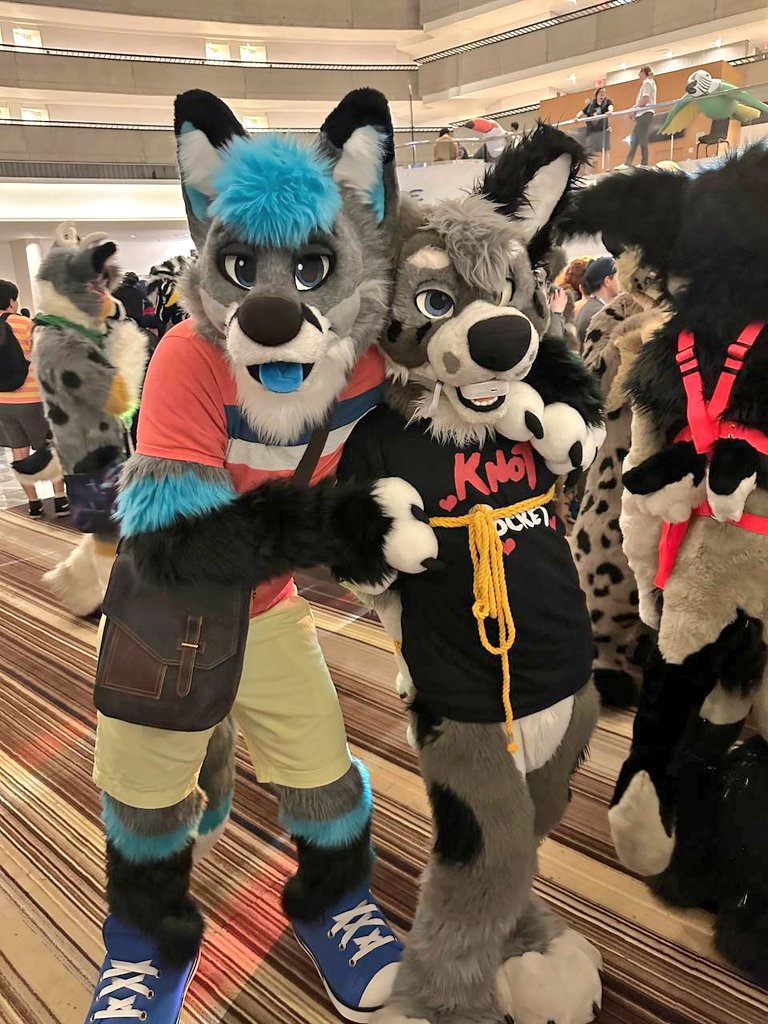 #FWA2023 was such a blast I return to my birthday and I forgot to take that day off also? OOPS!

There was so much to much for me to get around these cons are over twice or thrice the size when I first started it is absolutely wild.  To those I missed or didn't see me. Sorry!