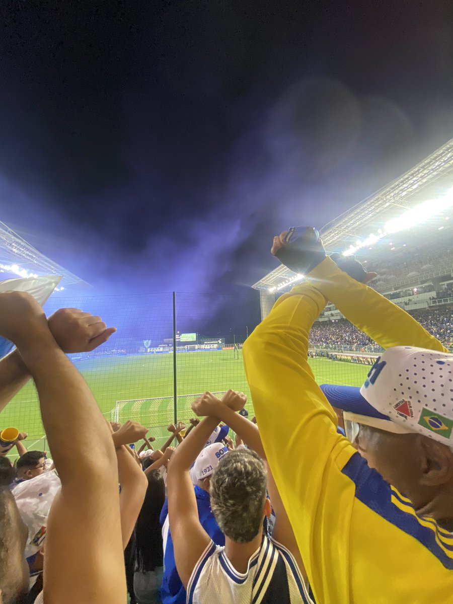TVMafiaazul's tweet photo. Siga a TV Máfia Azul no Twitter https://t.co/0DBy16E1ub