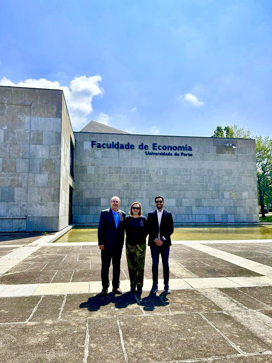 JoseRamonSaura's tweet photo. Miguel and I visited our colleagues at the University of Porto, Faculdade de Economia, where we discussed ways to enhance academic collaborations between our institutions @CuerdoMir @economiaup @URJCFCEE ✈️ https://t.co/iFqQtXA8el