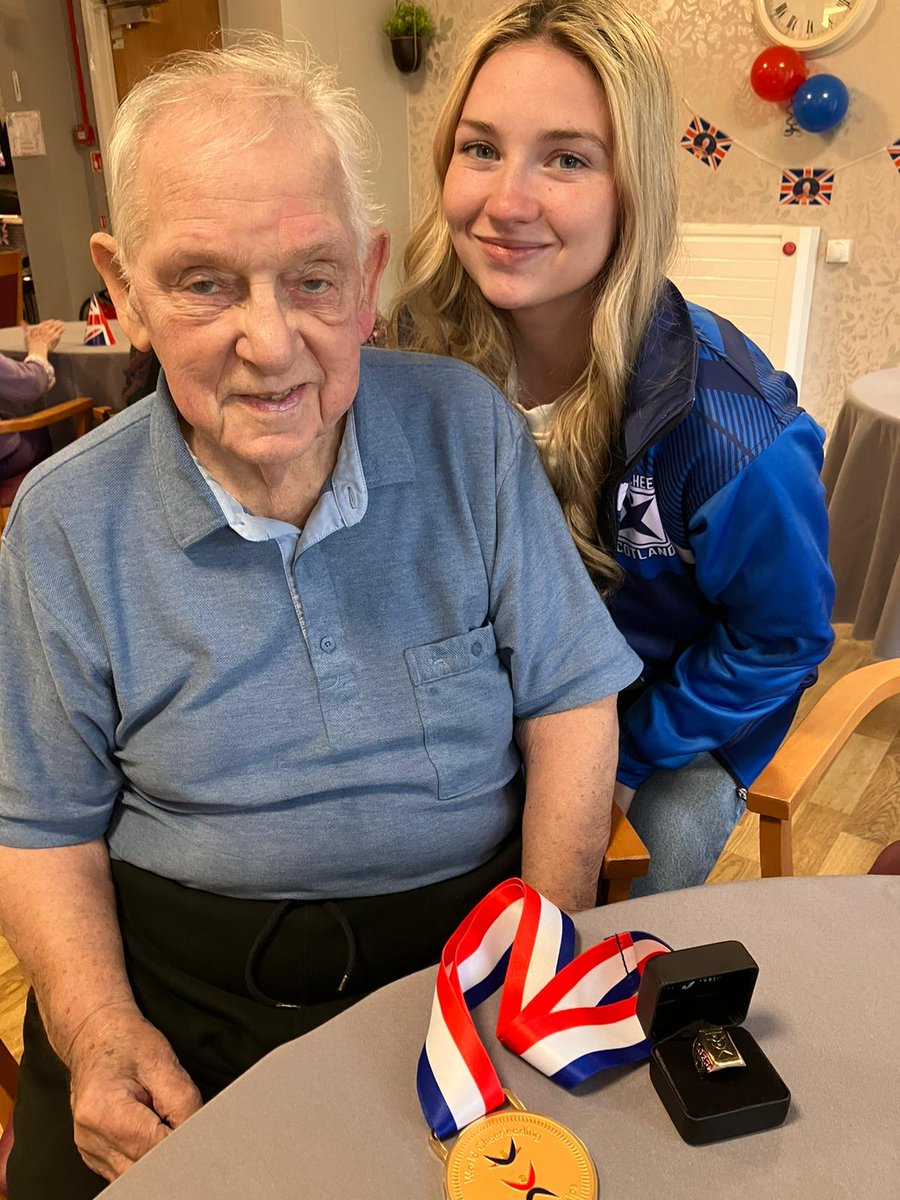 🚨Proud Papa alert🚨

Our resident Fred is over the moon with his grandaughter Nicole who won the World Cheerleading Championships for Scotland 🎖️

Well done Nicole!