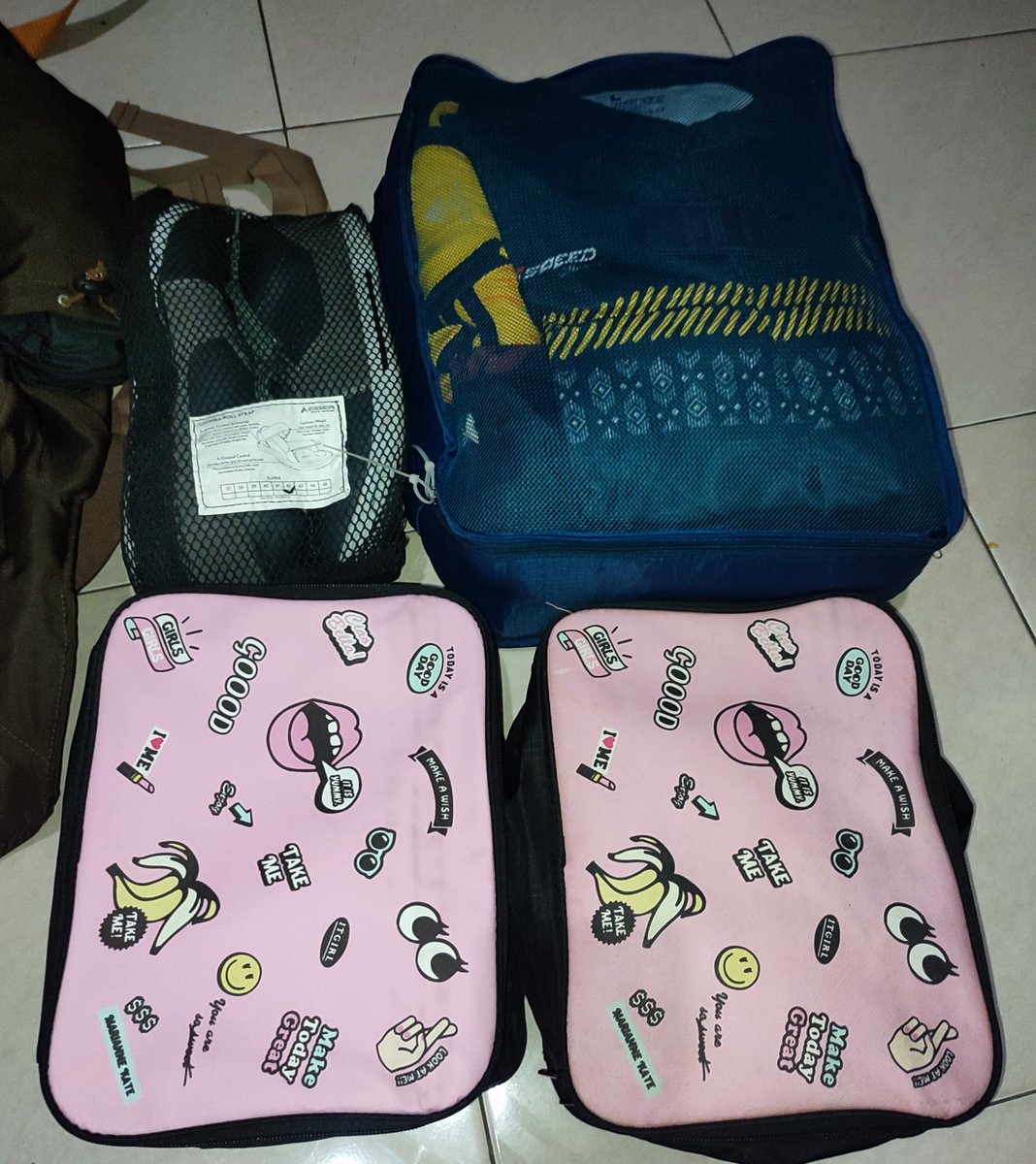 buncititsmylife's tweet image. Muat juga 😸 (16 pakaian + anduk + sarung + kancut + alatmandi + sepatu) 

#TimRansel #Eiger