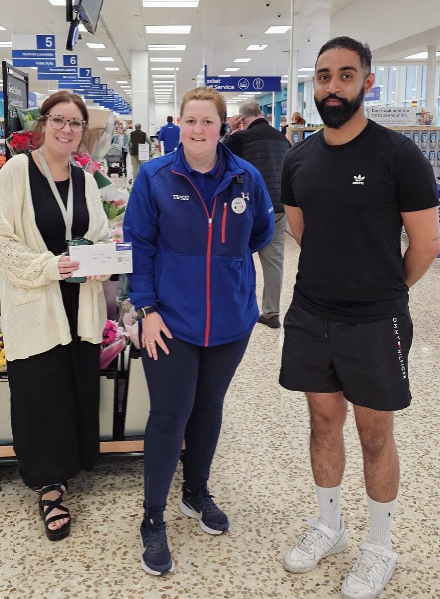DeputyHeadCarr's tweet photo. Thank you @Tesco Boston! The donation for our DT project will be very useful! #cooking #DT #thankyou https://t.co/8edrMkYjlY