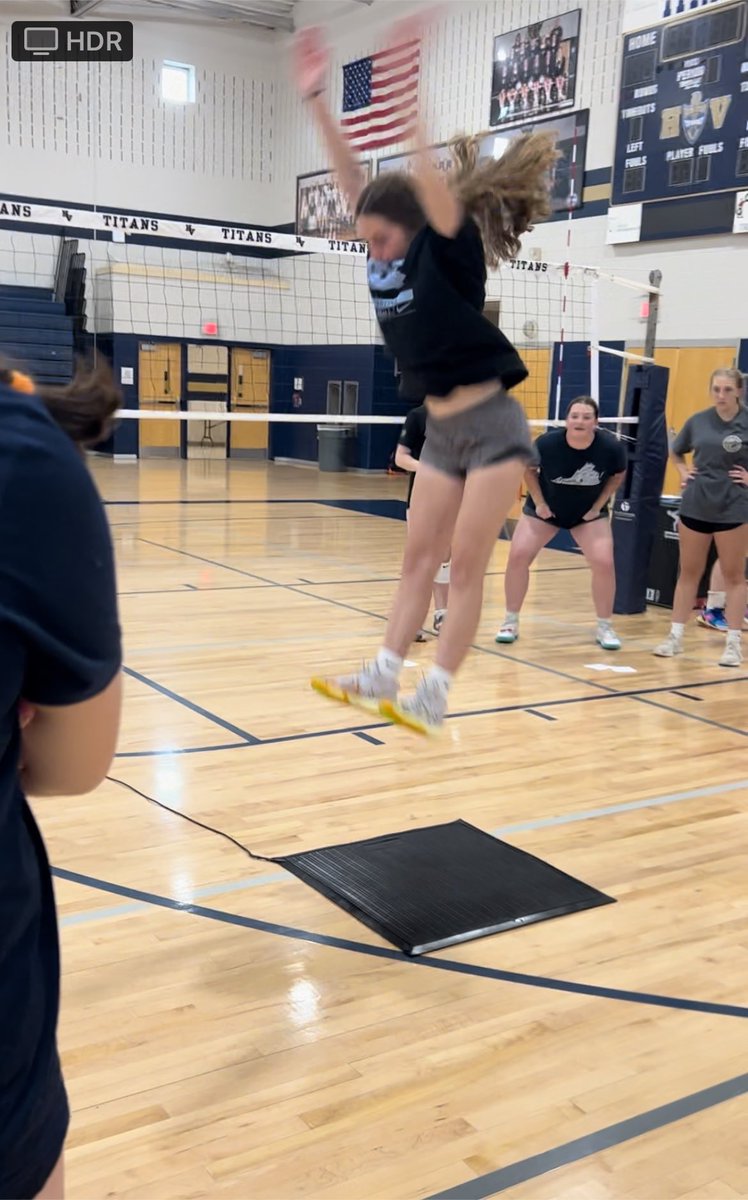 Carla Ponn tweet media