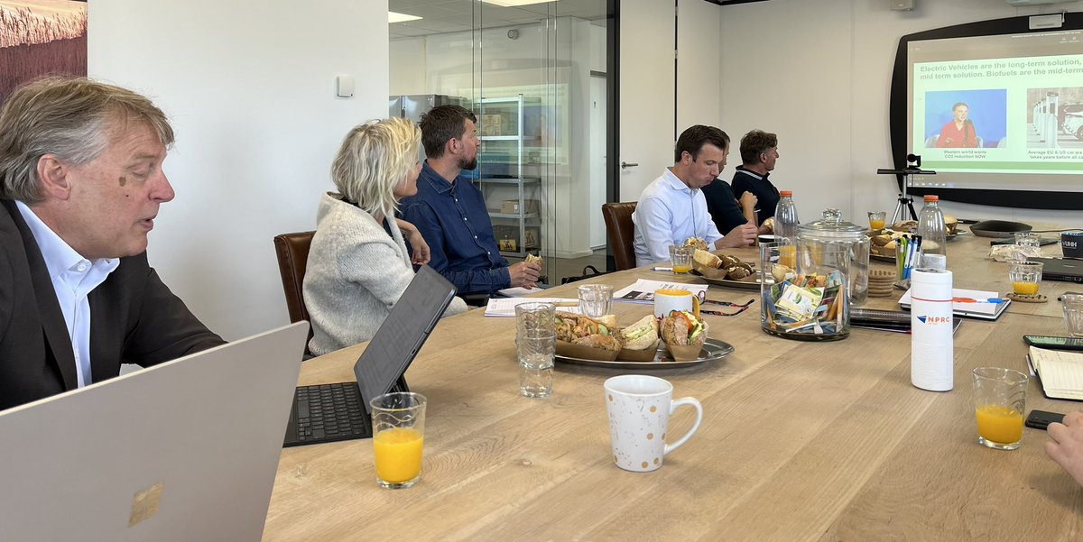 Voorzitter <a href="/j_w_baas/">Jan Willem Baas</a> van <a href="/Het_Comite/">Het Comité</a> te gast als spreker over de #graanhandel #agribulk bij #binnenvaartorganisatie #NPRC. Kennisuitwisseling over actuele thema’s voor  zowel #graanhandel als #binnenvaart