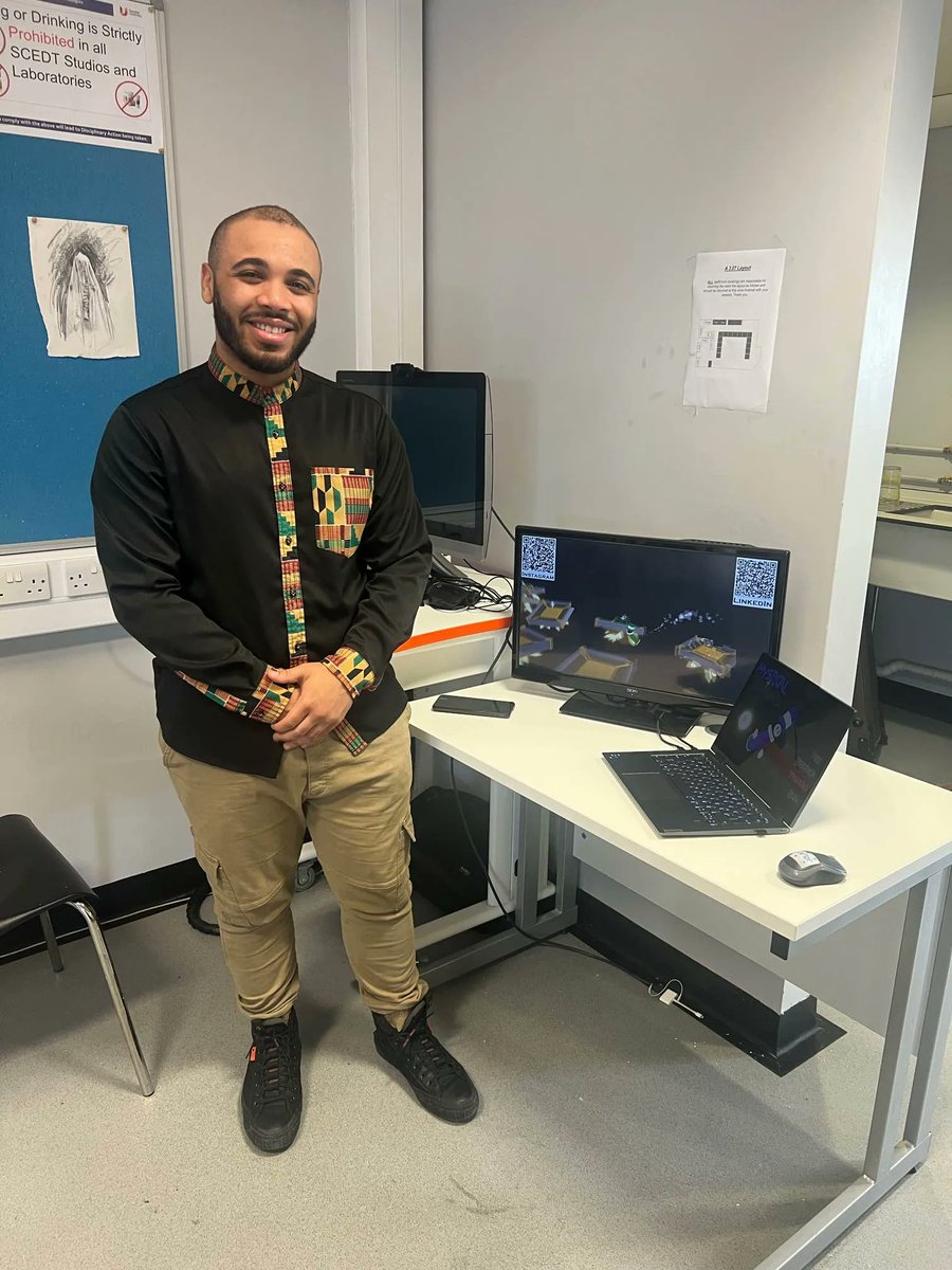 ExpoTees tweet media