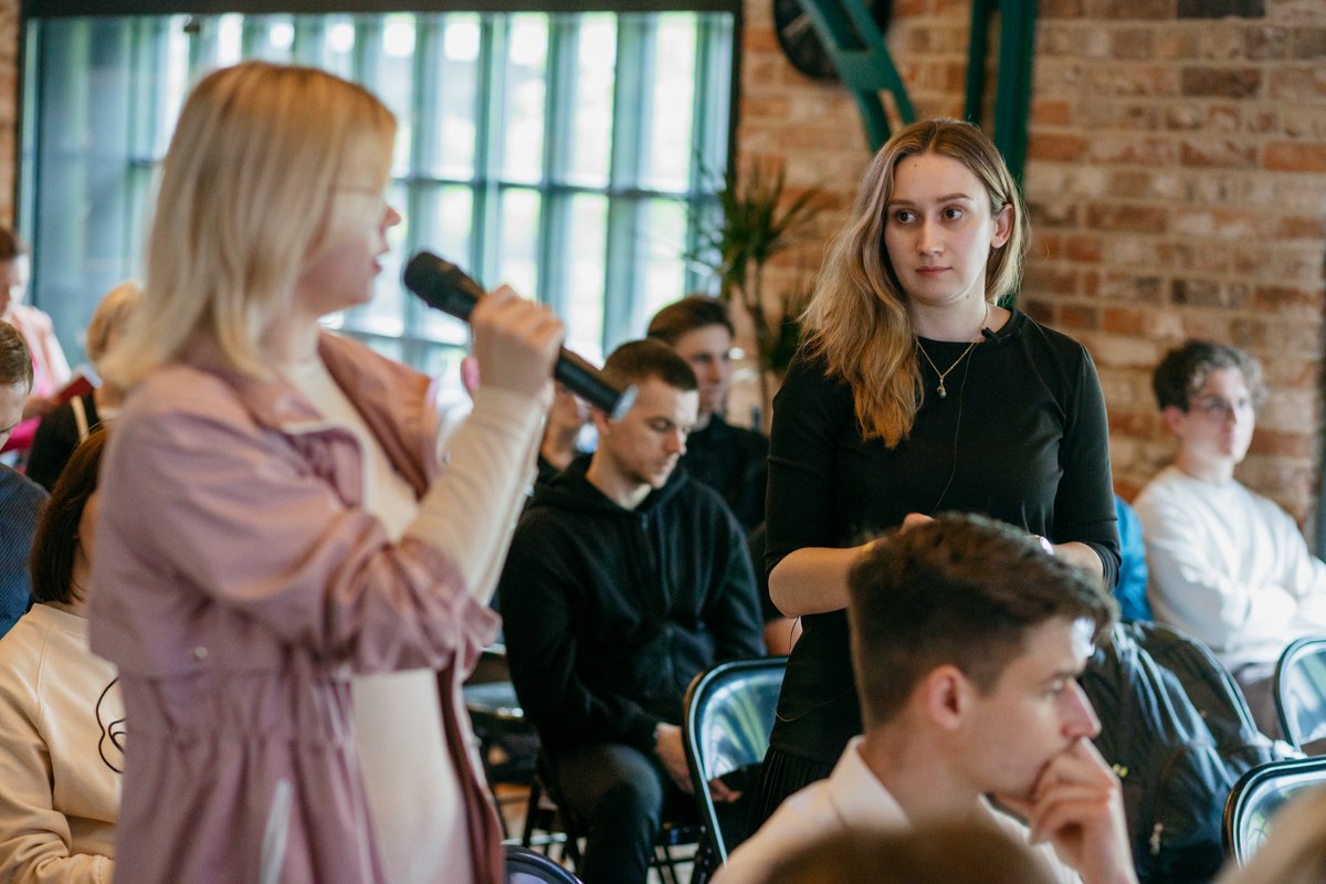 abbabusiness_'s tweet photo. ��️To the attention of ABBA members: in collaboration with the @AC_Global, we support applications from our members for educational programs and provide recommendation letters for them.

📷Seminar "Educational Opportunities in the USA for #Belarusians." #EUforBelarus @MarinaGirin https://t.co/sDNaFyqMkh