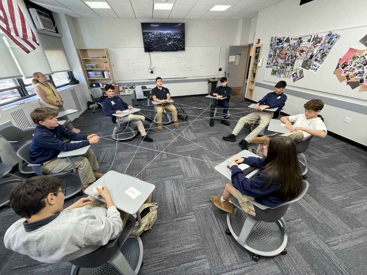 Cjurexhs's tweet photo. Life Science students created a food web while learning that ALL things - living and non-living - are somehow connected. @XaverianHS https://t.co/Lx1sogRhEL