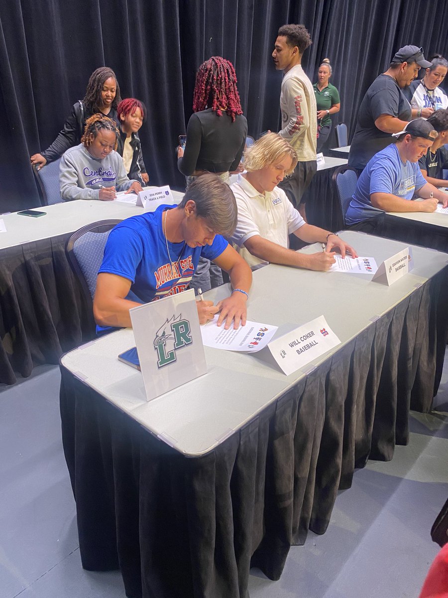 LRHSBASEBALL's tweet photo. Congrats to @William00699471  and Grayson Waters for signing their letters of intent today! We are proud of you. Earn it everyday! 🦅 https://t.co/VvmHoGQ0SK
