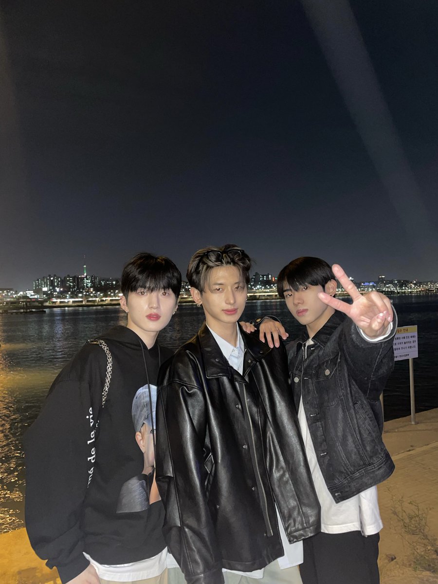 fantasyboys_'s tweet photo. 한강 몬스터즈😈😈 

#소년판타지 #FANTASYBOYS 
#강민서 #KANGMINSEO https://t.co/KqS19MyTXz