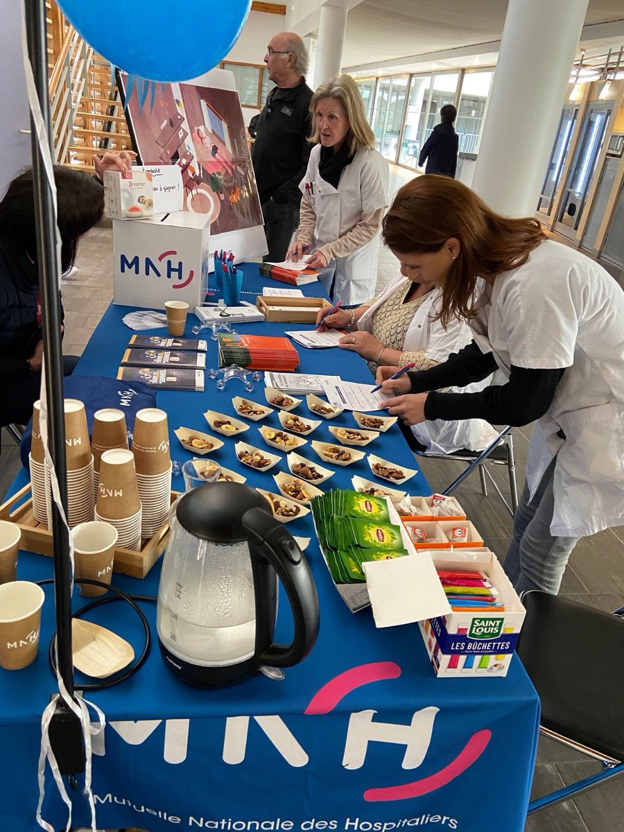 MNHmutuelle's tweet photo. #ZoomServiceSanitaire
➡️La MNH c'est aussi être aux côtés des #IFSI en accompagnant les #étudiants dans leurs services sanitaires. https://t.co/PpFDmjyHPK