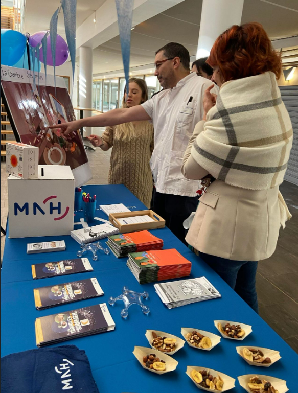 MNHmutuelle's tweet photo. #ZoomServiceSanitaire
➡️La MNH c'est aussi être aux côtés des #IFSI en accompagnant les #étudiants dans leurs services sanitaires. https://t.co/PpFDmjyHPK