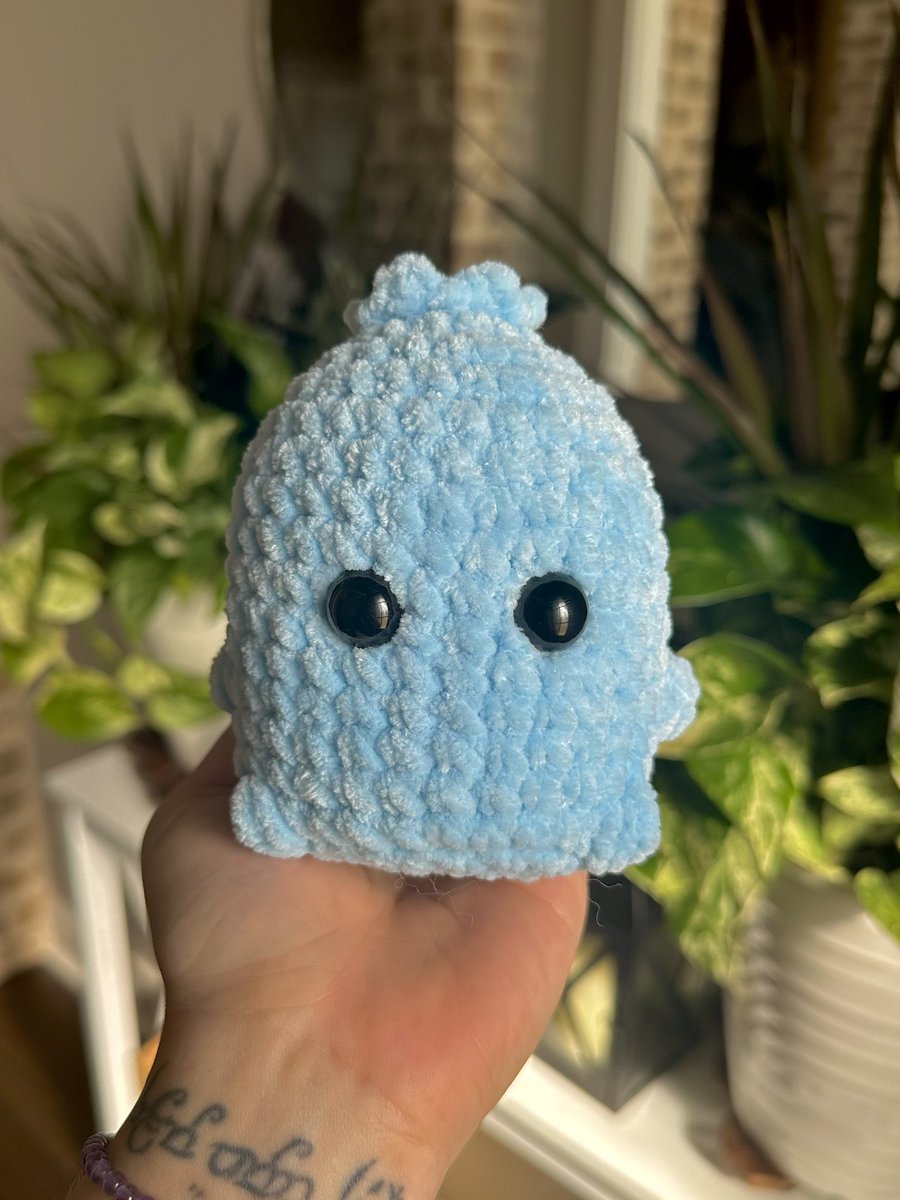 amthystart's tweet photo. imagine having your own fruit stress buddies😭💕 https://t.co/b4Ax9HUgrE