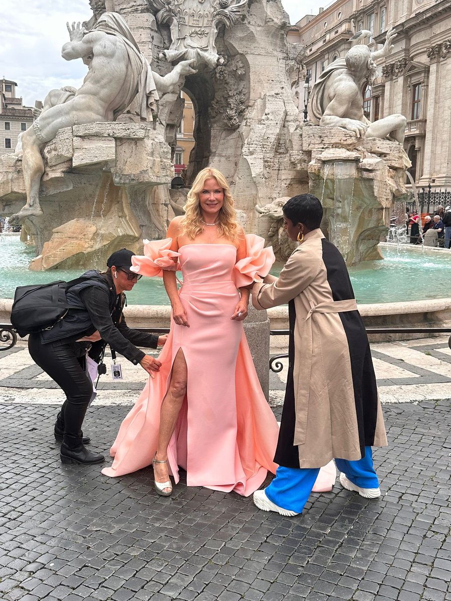 <a href="/KatherineKellyL/">Katherine Kelly Lang</a> <a href="/BandB_CBS/">Bold & The Beautiful</a> #beautifularoma #filmingday