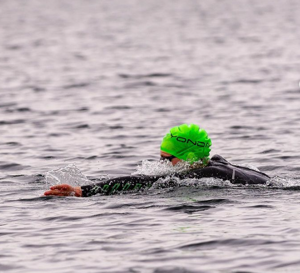 yondasports's tweet photo. We know that swimming &amp; being outdoors is great for your mental health. As it’s #MentalHealthAwarenessWeek, we’re shining a light on the incredible endorphins that make exercise fun, rewarding &amp; help to blast anxiety!
 
#JustDiveIn

📷 https://t.co/ZFqdECws61

#YondaSports https://t.co/uaJG5aEXJa