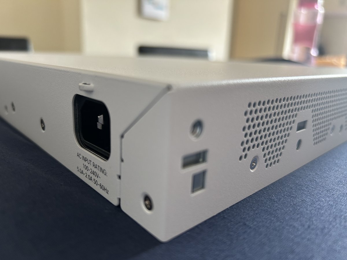 If you want the best, come to the best!

Take a look at this brand new CISCO switch that we fitted for a customer. 

If you want yours, contact us on:
📲0114 221 6569
📩business@synergy-uk.com
👩‍💻synergy-uk.com