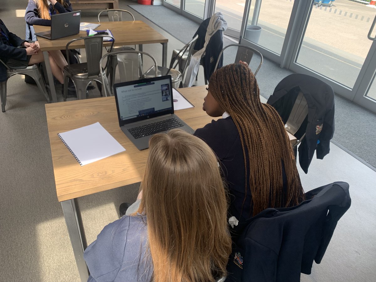 HabsKnights's tweet photo. Session 2 of the #CornerstoneProject for year 10 HPA students, designed to raise aspirations and develop understanding of degree level study. Thank you @DurhamUniversity https://t.co/k5FikIGT9y