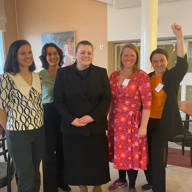 Tack <a href="/linneawickman/">Linnéa Wickman</a> för konstruktivt samtal om brännande globala jämställdhetsfrågor och diskussion om utveckling av feministisk utrikespolitik utifrån #TheGameChanger 🌍♀️🌍

concord.se/rapporter/the-…