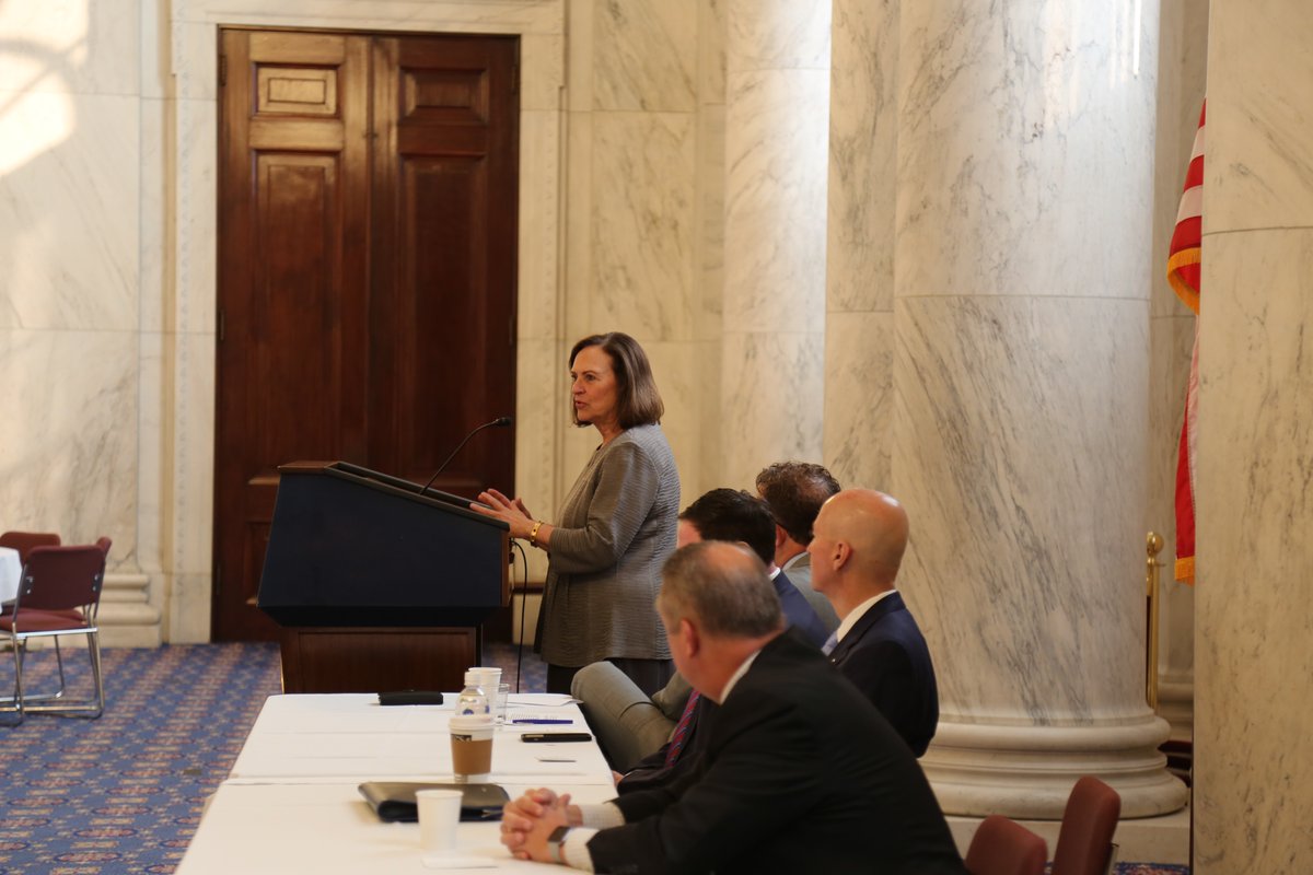 SenatorFischer's tweet photo. It's another Wednesday morning in our nation’s capital. 

You know what that means — another Nebraska Breakfast! Always enjoy meeting with constituents from all over our state. https://t.co/3OMvSyEVLT