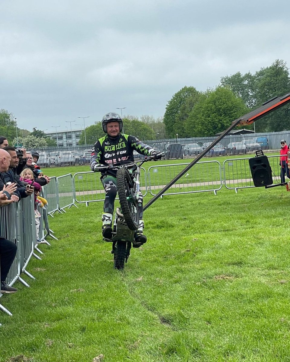 Few people can wheelie or skid better than <a href="/AlexzWigg/">Alexz Wigg</a> - Fresh from his recent <a href="/OfficialSSDT/">Official SSDT</a>  top 10 finish Alexz was back out in action <a href="/MCNnews/">Motor Cycle News</a>  Peterborough show last weekend 🔥💚

📸 John Prater