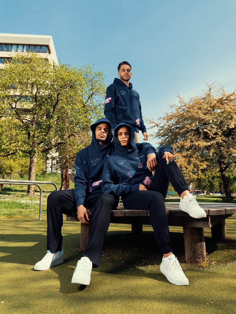 We are giving away 1 BDS x Champion Hoodie!

▶️ Follow <a href="/TeamBDS/">Team BDS</a> 
▶️ RT this tweet
▶️ Tag one friend

Draw next week good luck!