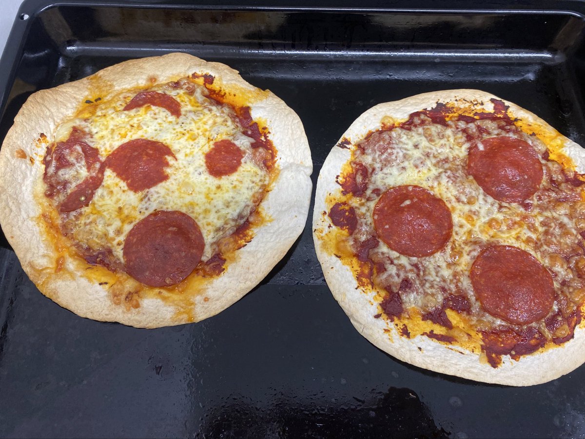 AshleyYsortit's tweet image. Another one bites the crust 🍕

Just a couple of the pizzas our @ysortit   Clydebank young carers made last night! Looks delicious if you ask me 🫶🏻

#pizza #YSIYC #groupwork #becausewecare