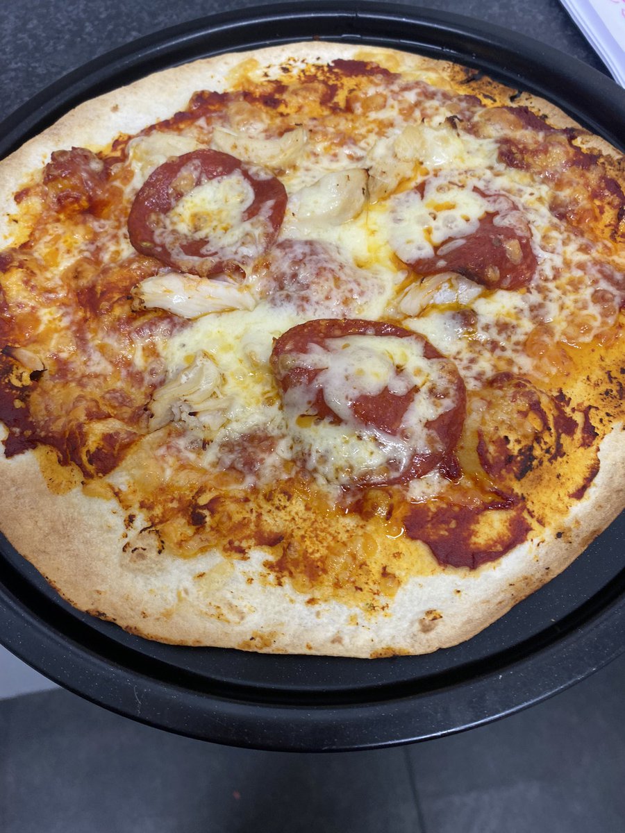 AshleyYsortit's tweet image. Another one bites the crust 🍕

Just a couple of the pizzas our @ysortit   Clydebank young carers made last night! Looks delicious if you ask me 🫶🏻

#pizza #YSIYC #groupwork #becausewecare