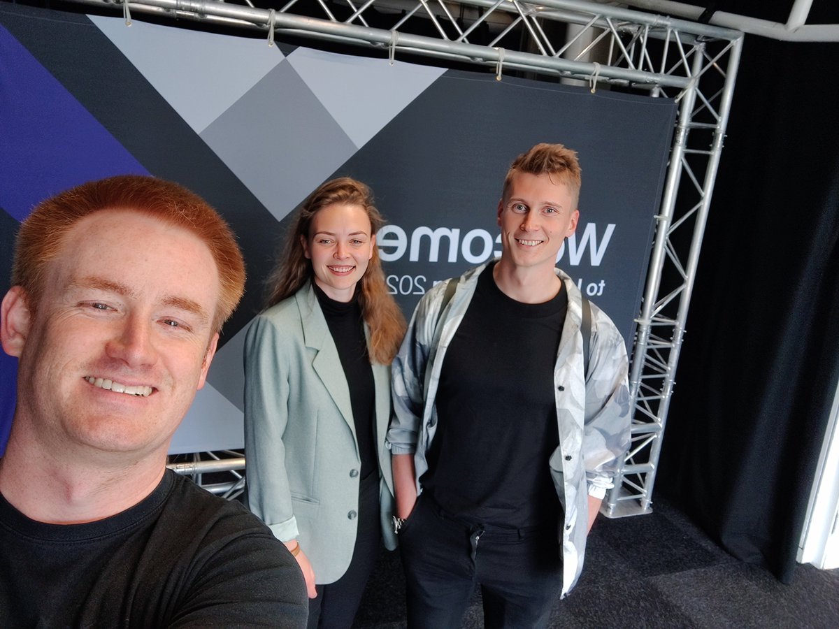 Getting ready for #nanoporeconf #LC2023 <a href="/nanopore/">Oxford Nanopore</a>. See you tomorrow 🎉🟩🟩🟩