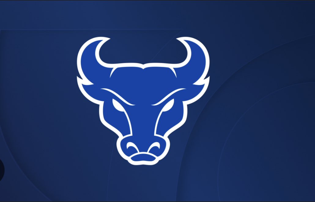 TraeWilliams_3's tweet photo. #agtg I am blessed to say I have received an offer from the university of buffalo @BryanApplewhite @CoachDeLaTorre @DaveHenigan @LdubbRedRed @CoachMyronN https://t.co/7cEREf70tv