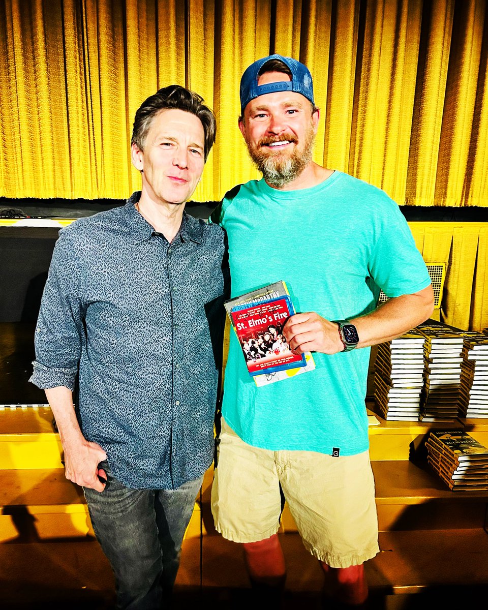 ShaneWellington's tweet photo. So stoked to meet @AndrewTMcCarthy , @PlazaAtlanta!!!! I had an awesome, amazing experience! Thank you so very much for your hospitality & time, Andrew! #AndrewMcCarthy #BratPack #WalkingWithSam ❤️❤️❤️
#ACappellaBooksAtlanta ❤️📚 https://t.co/frqVpzh3U9