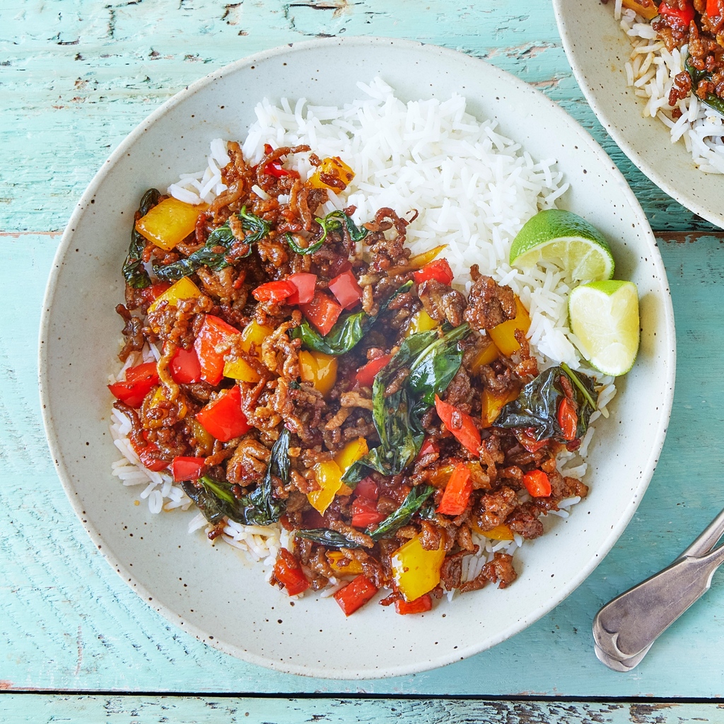 Here at #SimplyCook we have a wide range of recipes that are perfect for any day of the week! 💚

Our #ThaiBasilStir-Fry is a delicious everyday recipe and can be enjoyed in just 20 mins! 😋

bit.ly/3OkStLZ

#Everydayrecipes #foodie #dinnerinspo