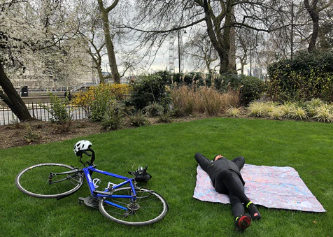 Rubbastuff's tweet photo. Like a picnic? Here are some of our favourite picnic spots in London. 🥪🍏

Let us know if you've got a good one to add.
👇
https://t.co/tqt3x4dTbs

#Picnic #Picnicspot #Picnicsincoolplaces #London #LondonPicnic #DaysoutinLondon #Londondaysout https://t.co/AAJBxfC0mD