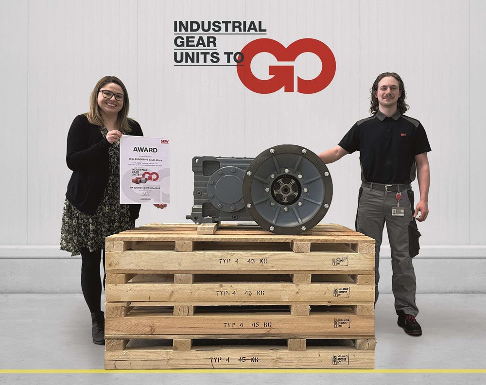 Wir sagen Danke!💐Vor kurzem haben wir das 2000. #Getriebe aus unserem Lieferzeitenprogramm Industrial gear units to go ausgeliefert. Mit unseren schnellen Lieferoptionen können wir Ihre #Industriegetriebe in nur 1, 5 oder 15 Arbeitstagen montieren und versandbereit machen.📦
