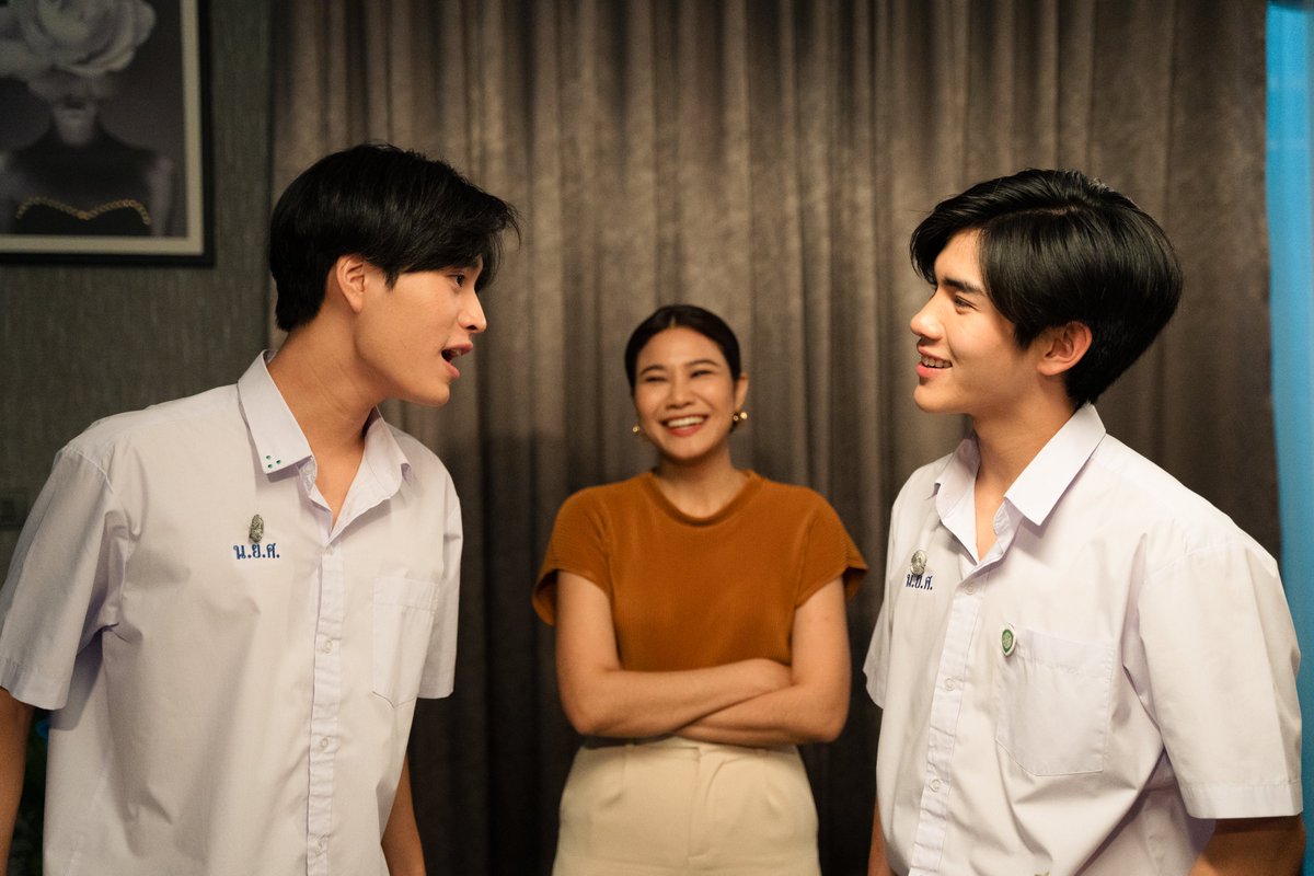 คุณแม่เจอความซน x 2 ไหวนะคะ 😂
#OurSkyyxMySchoolPresidentEP1
#GMMTV
<a href="/gemini_ti/">gemini_nt</a> <a href="/tawattannn/">FOURTH</a> <a href="/pijika_official/">Pijika</a>