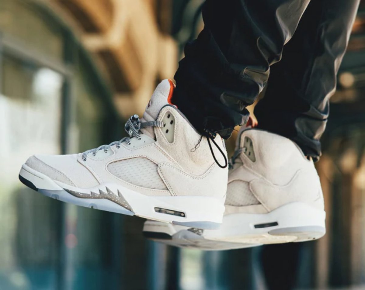 SOLELINKS's tweet photo. Ad: QUEUE GONE
Air Jordan 5 Retro SE ‘Craft’

Finish Line
Mens:https://t.co/FqXFAzMJHJ
GS:https://t.co/k9zfSY8pr6

JD Sports
Mens:https://t.co/0hNnlrVoGb
GS:https://t.co/xifqrvzPls https://t.co/VPPjJj6oxl
