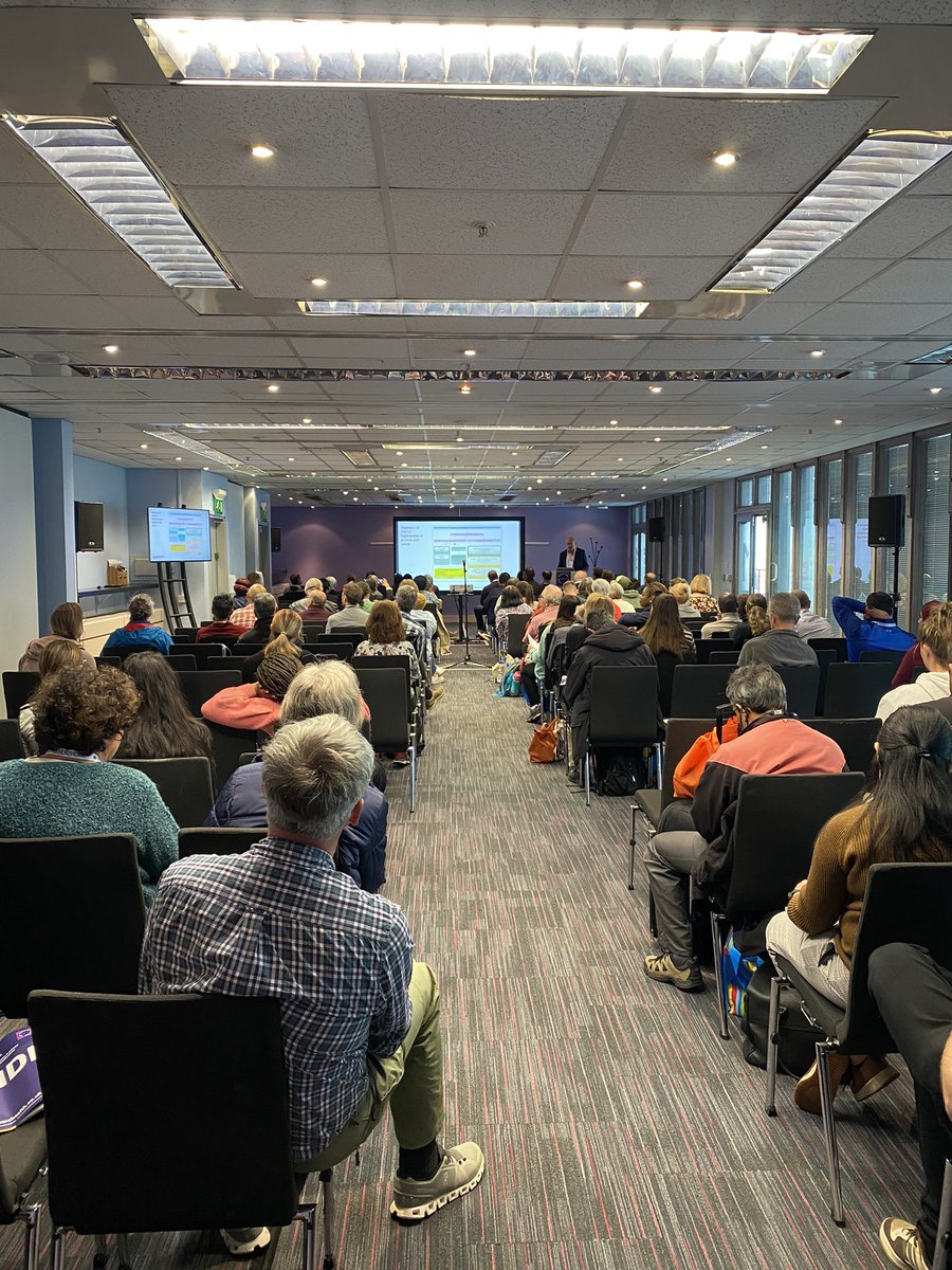 PrimaryCareShow's tweet image. Busy sessions taking place this afternoon @AndrewVCuff @FNDHopeUK 

Lots more sessions to come this afternoon and tomorrow! 

#PrimaryCareShow #PCPH2023