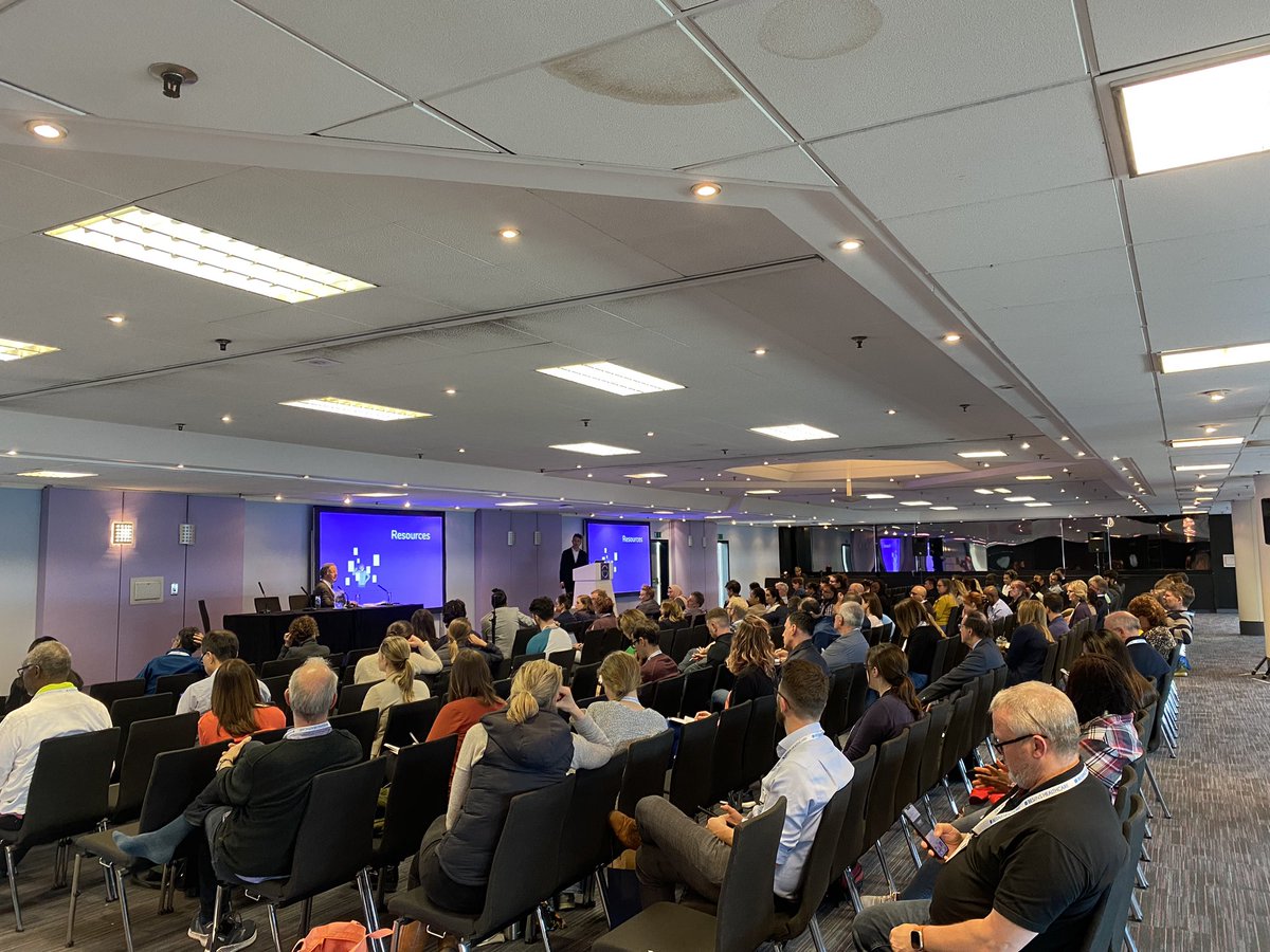 PrimaryCareShow's tweet image. Busy sessions taking place this afternoon @AndrewVCuff @FNDHopeUK 

Lots more sessions to come this afternoon and tomorrow! 

#PrimaryCareShow #PCPH2023