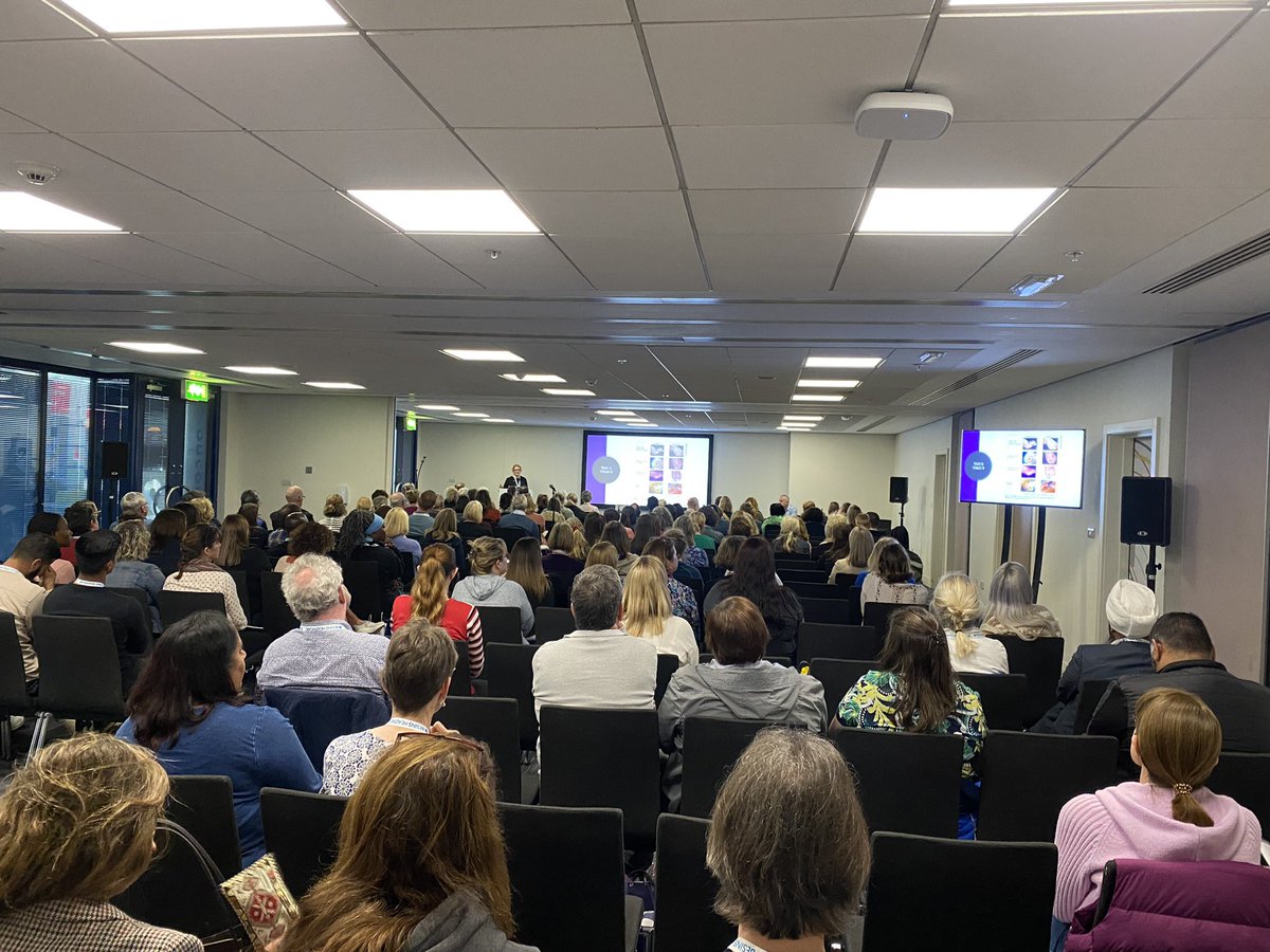 PrimaryCareShow's tweet image. Busy sessions taking place this afternoon @AndrewVCuff @FNDHopeUK 

Lots more sessions to come this afternoon and tomorrow! 

#PrimaryCareShow #PCPH2023