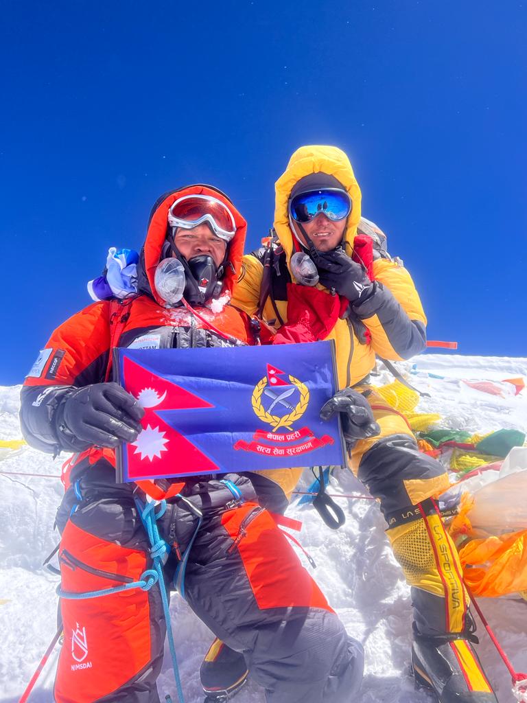 NepalPoliceHQ's tweet photo. @INTERPOL_HQ को १०० औं सदस्य नेपालले इन्टरपोलको शताब्दी वर्ष भव्यताका साथ मनाउने कार्यक्रम अन्तर्गत नेपाल प्रहरीको प्रतिनिधित्व गर्दै पहिलो पटक प्र.व.ना.नि. पुरूषोत्तम नेपालीले २०८० जेठ २ गते विश्‍वको सर्वोच्च शिखर सगरमाथाको सफलतापूर्वक आरोहण गरेका छन् । 
https://t.co/rL0ZH9WNHI https://t.co/HWSEDnqlbG