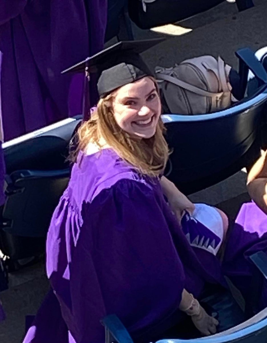 Congratulations @anniegmcc you did it! BFA @NYUTischSchool
We love you! #nyu2023 #violetpride 💜💟