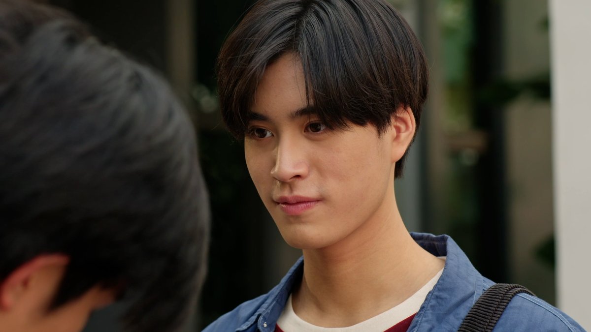 GMMTV's tweet image. เสียงหัวใจจะหลุดออกมาข้างนอกอยู่แล้วลู๊กกกกก 

#OurSkyyxMySchoolPresidentEP1
#GMMTV
@gemini_ti @tawattannn